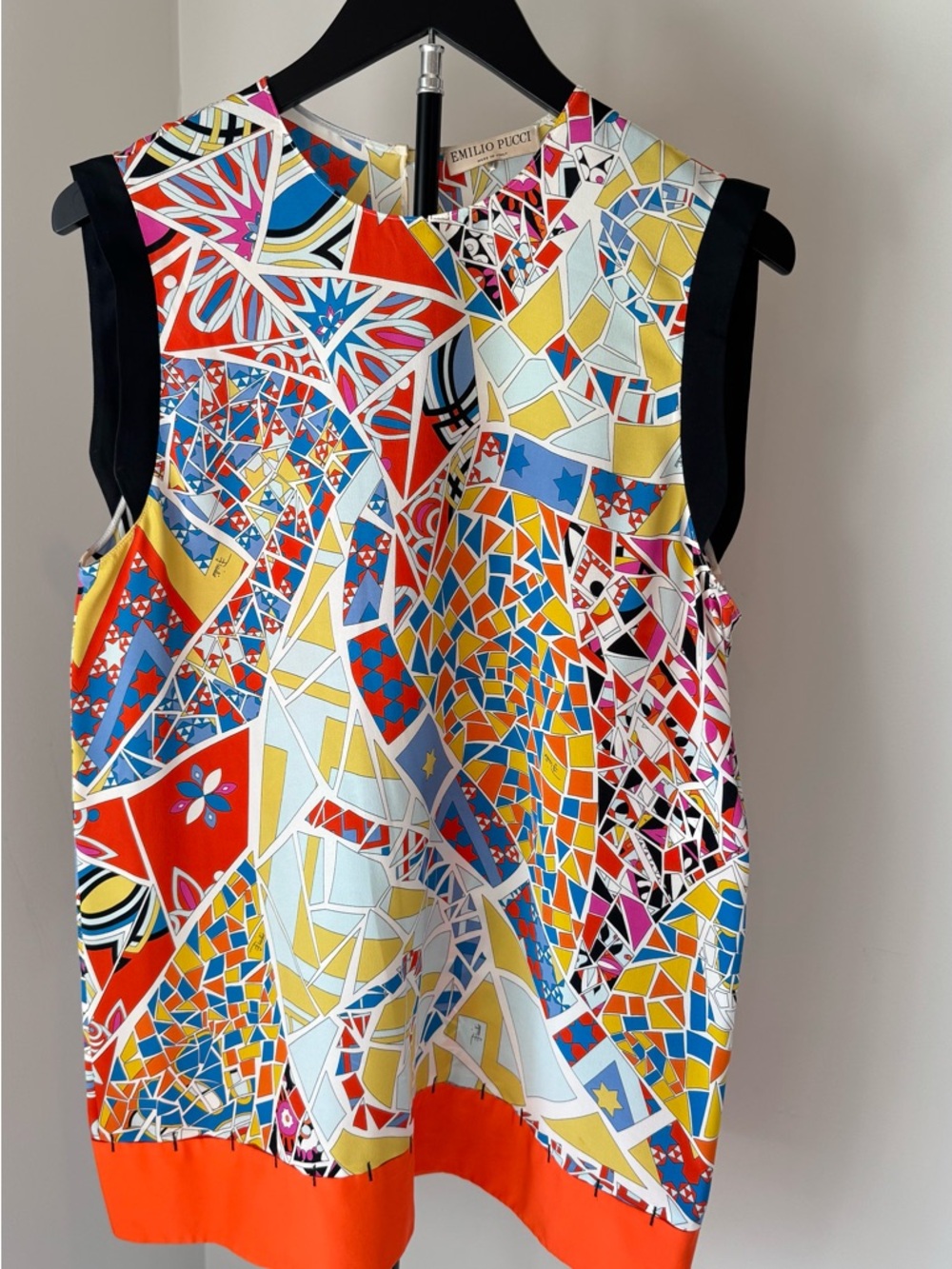 Emilio Pucci Vibrant Mosaic Print Sleeveless Top - Multicolor